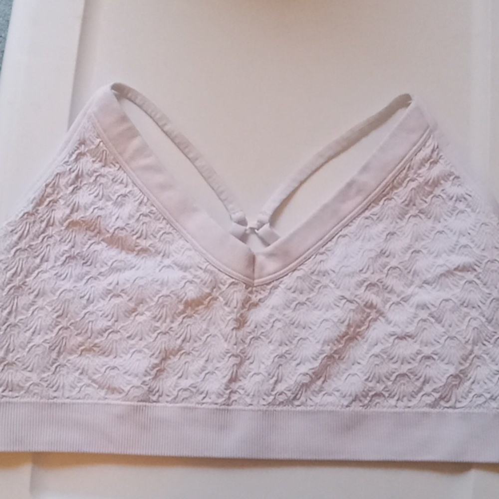 🗽Free w Purchase💝Bralette XL